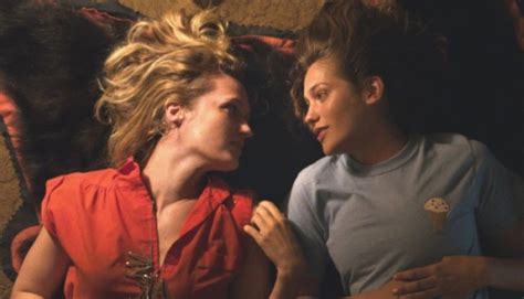 Watch Lesbian Vids at PlanetSuzy.